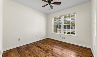 501 Spray Ave, Beachwood, NJ 08722