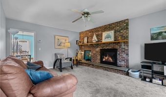 20 Morrison Ave, Middletown, RI 02840