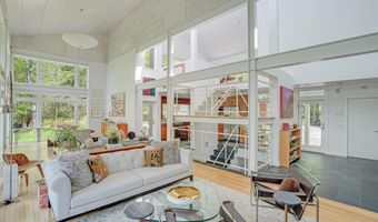 103 Long View Dr, Becket, MA 01223