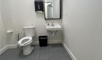 1110 SE 28th St, Bentonville, AR 72712