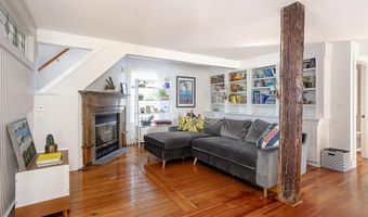 3 Vicksburg Pl, Newport, RI 02840