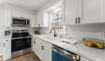 405 Thompson St, Ashland, VA 23005