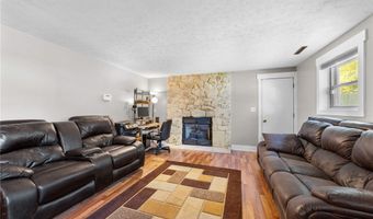 1280 Meadowview Ln, Amherst, OH 44001