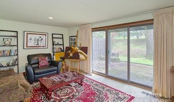2520 Traver Blvd, Ann Arbor, MI 48105
