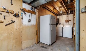 129 Plymouth Rd, Bellingham, MA 02019