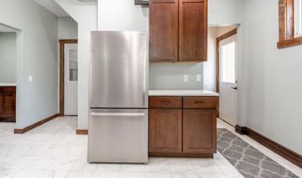 1207 Alden St, Alden, IA 50006