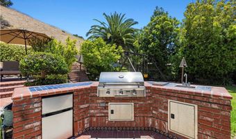 3728 Park Colony Ct, Agoura Hills, CA 91301
