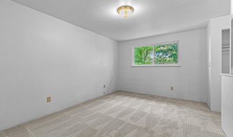 360 Coventry Pl, Ashland, OR 97520
