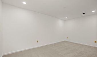 8008 RISING RIDGE Rd, Bethesda, MD 20817
