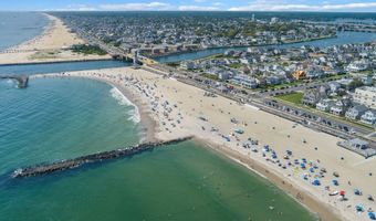 305 Ocean Ave, Avon By The Sea, NJ 07717