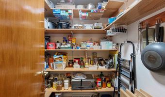 N254 MEADOWBREEZE Court, Appleton, WI 54915