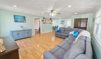 654 E Woodbridge Ave E, Avenel, NJ 07001