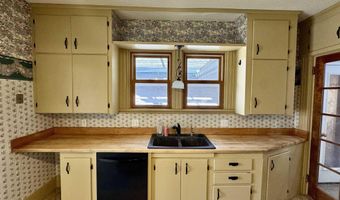 911 Pine St, Atlantic, IA 50022