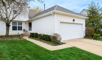 390 Blair Cir, Aurora, OH 44202