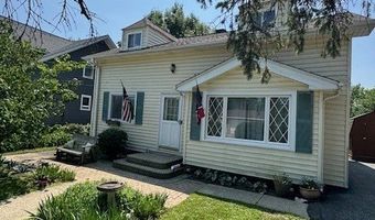 26585 W Maple St, Antioch, IL 60002
