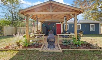 507 E Pine St, Atmore, AL 36502