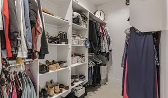 6482 Crown Cres, Ammon, ID 83406