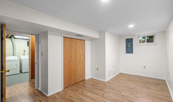 7100 OLD CHAPEL Dr, Bowie, MD 20715