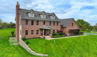 575 Hidden Creek Dr, Antioch, IL 60002