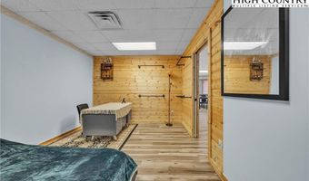9211 N NC Hwy 194 N, Lansing, NC 28643