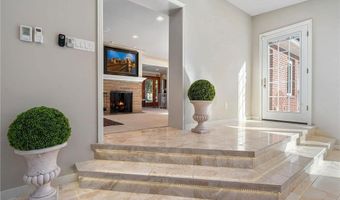 301 22nd St NW, Austin, MN 55912