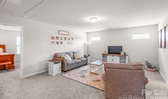 45 Ridge Circle Dr, Camden, SC 29020