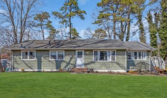 228 Elizabeth Ave, Bayville, NJ 08721