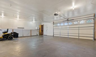 2325 Countryaire Estates Dr, Aberdeen, SD 57401