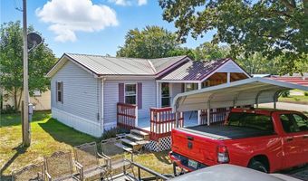 24 Silver Pond Dr, Apple Creek, OH 44606