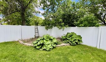 2207 SE 13th Ave, Aberdeen, SD 57401