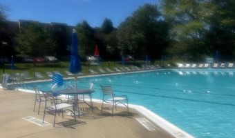 7425 DEMOCRACY Blvd 14, Bethesda, MD 20817
