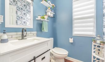 1172 Summerlake Dr, Alexandria, KY 41001