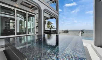 6526 Surfside Blvd, Apollo Beach, FL 33572