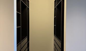 1388 Ala Moana Blvd 8702, Honolulu, HI 96814