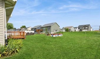206 Buckeye Ln, Riverside, IA 52327