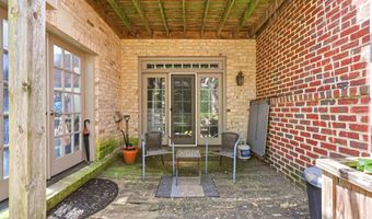 5803 MADAKET Rd, Bethesda, MD 20816