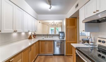 716 EDGEWATER Dr 2A, Orlando, FL 32804