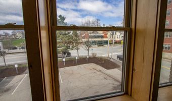 9 May St, Bangor, ME 04401