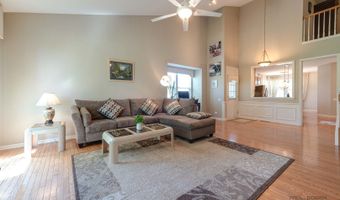 2 Tiverton Ct, Algonquin, IL 60102