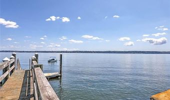 25 Viking Dr, Bristol, RI 02809