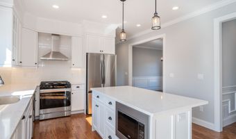 927 High Rd, Berlin, CT 06037