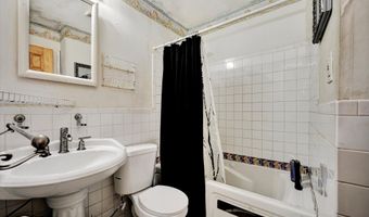 10 7th St, Aberdeen, NJ 07747