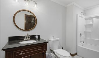 108 King St, Adairsville, GA 30103
