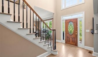 4020 Walnut Creek Trl, Alpharetta, GA 30005