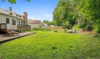 74 Algonquin Rd, East Providence, RI 02916