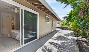 633 Keolu Dr, Kailua, HI 96734