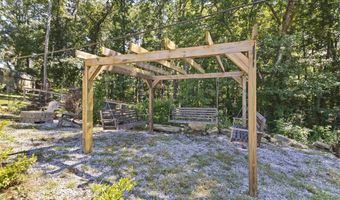 703 Old Sheffield Gap Rd, Attalla, AL 35954
