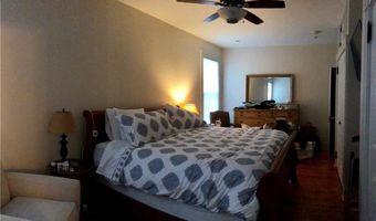 17 Lincoln St, Newport, RI 02840