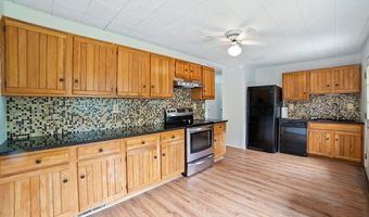 112 Leverett Rd, Amherst, MA 01002