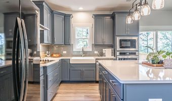 613 Watauga Ln, Aberdeen, NC 28315
